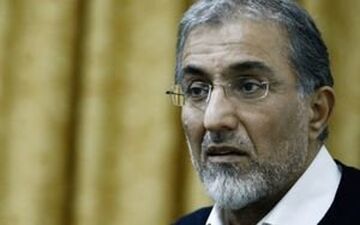 راغفر: نشانه‌ها خبری از بهبود اقتصاد کشور نمی‌دهد