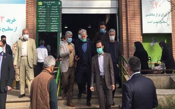 نظارت میدانی مسئولان سازمان بازرسی از وضعیت بازار شب عید