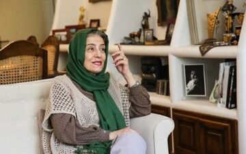 گفته‌های احترام برومند از «رادیوشب» و اجرای آن
