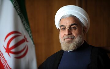 کشاورزی که وسط سخنرانی رئیس جمهور، با صدای بلند از او انتقاد کرد + فیلم