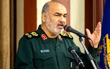 دست از پا خطا کنید هر دویتان را می‌زنیم!