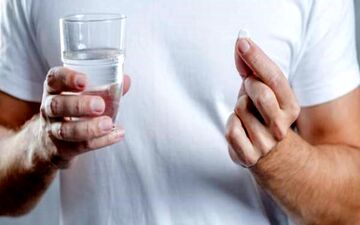 خوردن قرص بدون آب چه خطراتی دارد؟