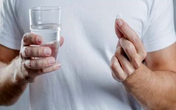 خوردن قرص بدون آب چه خطراتی دارد؟