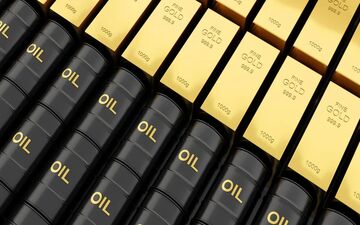 کاهش قیمت نفت ناشی از افزایش ذخایر آمریکا؛ طلا در حال افزایش است