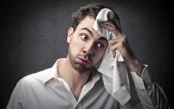 راه های جلوگیری از عرق سوز شدن