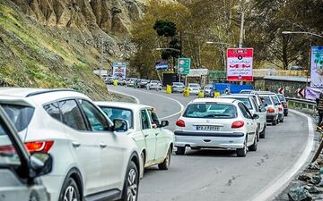 
جاده چالوس و آزادراه تهران- شمال باز شد
