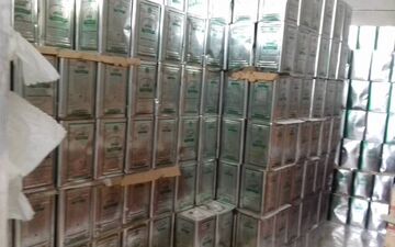 
کشف ۲ انبار احتکار روغن خوراکی در خرم‌آباد
