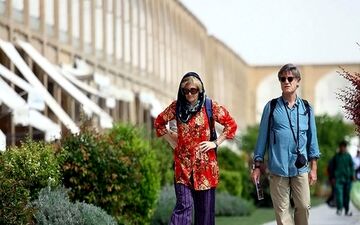 گردشگران بین‌المللی علاقه ای برای سفر به ایران ندارند
