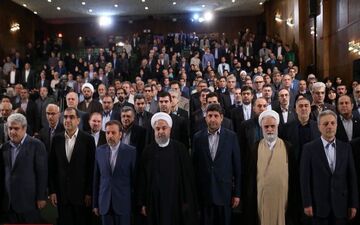 آغاز مراسم سال تحصیلی با حضور دکتر روحانی