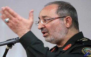  هیچکس حق مذاکره با بیگانگان در مورد توان دفاعی کشور را ندارد