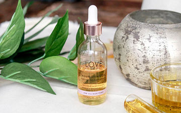 نکاتی برای روغن تراپی مو به روش صحیح قبل از حمام کردن
