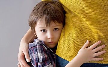 ترس کودک چگونه برطرف می‌شود؟