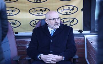 سرمربی سابق استقلال راهی قبرس شد