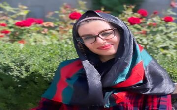 خاله شادونه تلویزیون با این عکس دل همه را آب کرد|عکسی از ملیکا زارعی با لباسی فاخر در هنگام بارداری کولاک کرد!