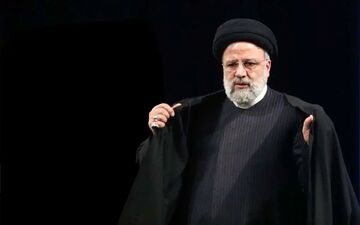 مجسمه شهید رئیسی دوباره در اردبیل نصب شد؛ عکس‌ها خبرساز شدند