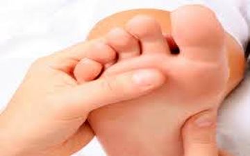 هشدار ! این علائم در پاها نشانه بالا بودن چربی خون است