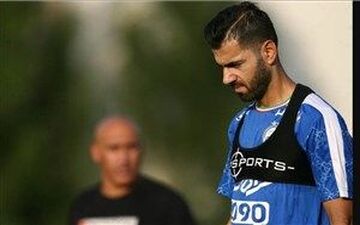 حرکت عجیب مدافع ملی پوش استقلال در تمرینات +عکس