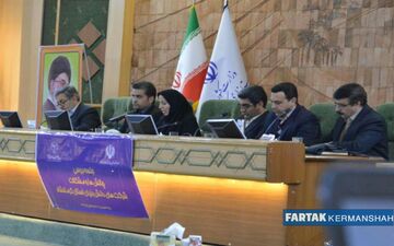 جلسه بررسی چالش ها و مشکلات شرکت های دانش بنیان استان کرمانشاه به روایت تصویر