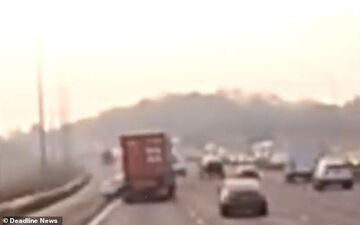 رانندگی خطرناک راننده تریلی در اتوبان شلوغ! +فیلم 