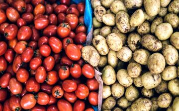 سیب‌زمینی و گوجه‌فرنگی ارزان شد