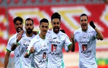 هافبک خارجی در انتظار نظر تارتار