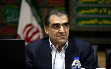 رقابت خیران در ساخت مراکز بهداشتی درمانی مناطق زلزله زده کرمانشاه/به ایرانی بودنم افتخار می‌کنم