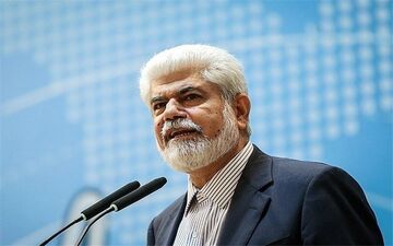  باید دعا کنیم که فرزندان مسئولان بیمار شوند تا برای رفع مشکلات دارویی مردم هم فکری کنند 
