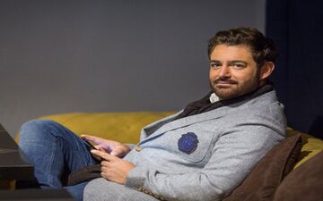 رستوران گردی گلزار با ستاره معروف تیم ملی+عکس