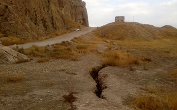 ضرورت نجات نفایسی چون کعبه زرتشت از خطر تخریب ناگهانی
