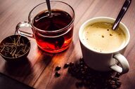 نوشیدن چای و قهوه در گرمازدگی؛ ممنوع یا مجاز؟