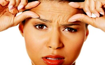 چین و چروک های عمیق پیشانی نشانه چیست؟