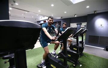مدافع جنجالی استقلال دور از حاشیه
