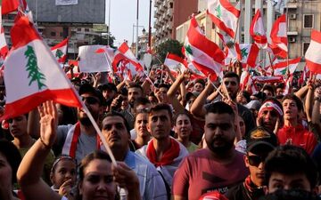 فراخوان‌ها برای ممانعت از حضور نمایندگان پارلمان لبنان در جلسه فردا

