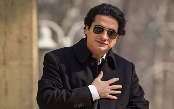 واکنش خارجی ها به صدای همایون شجریان! | گریه با شنیدن صدای همایون شجریان
