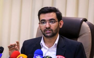 آذری جهرمی: ثبت‌نام سیم‌کارت‌های رایگان باید آنلاین شود
