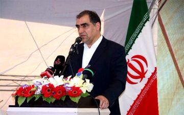 غلظت سیاسی در مشهد خدمت را به حاشیه برده است