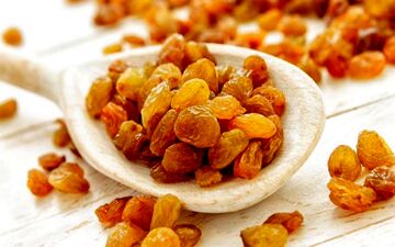 مصرف این دانه های شیرین علائم پیری را از صورت تان حذف می کنند