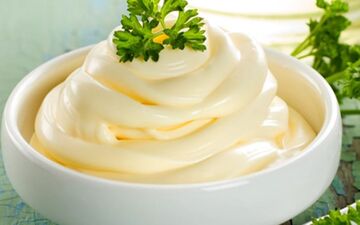 سس مایونز رژیمی: طرز تهیه خوشمزه و کم‌کالری