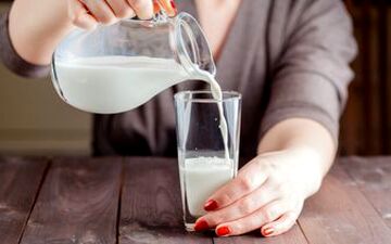  آشنایی با فواید بی نظیر شیر