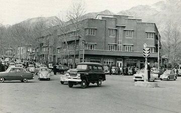 تصویری دیدنی از میدان تجریش 50 سال قبل!