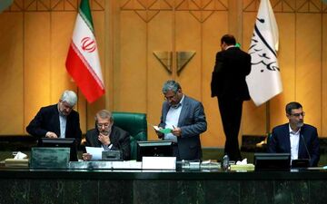 مجلس درمورد سهمیه بندی بنزین تصمیمی نگرفته است