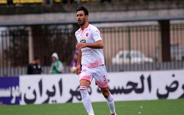 تیکۀ سنگین مدافع پرسپولیس به بازیکن استقلال خوزستان