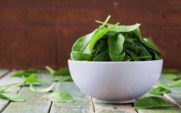 ۱۰ خاصیت اثبات شده اسفناج برای سلامتی