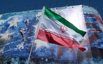 ایران در برابر تحریم‌ها ایستادگی می‌کند؛ واشنگتن به توافق نیاز دارد