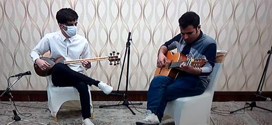 هنرنمایی هنرمندان در راستای برنامه یکم نوروز «سین هشتم سلامتی»هتل پارسیان کرمانشاه 