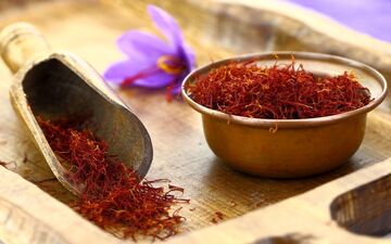 ادویه ای که مانع پرخوری عصبی می شود