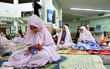 استقبال کم سابقه مازندرانی ها از اعتکاف رجبیه آمار معتکفان 20 درصد افزایش یافت 
