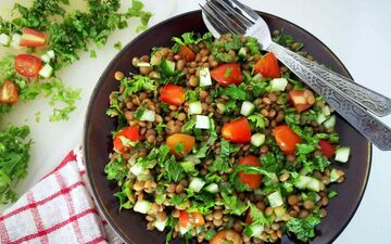 طرز تهیه سالاد تبوله عدس | سالاد مقوی و سالم!