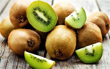 ۲ عدد از میوه پاییزی یبوست شما را رفع می‌کند