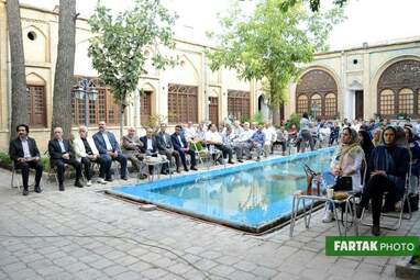 برپایی محفل ادبی شعر و شعور به همت کمسون فرهنگی شورای شهر کرمانشاه و سازمان فرهنگی، اجتماعی، گردشگری و ورزشی شهرداری کرمانشاه 